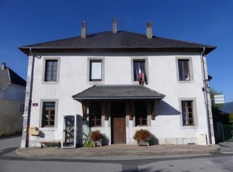 Élagueur Chainaz-les-Frasses